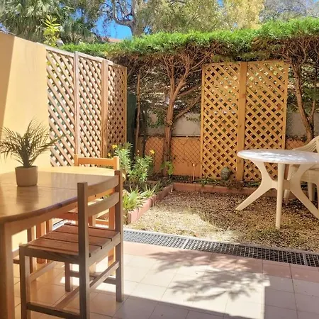 5 Couchages + Jardin A 150m Des Plages Apartment