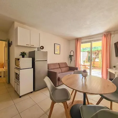 5 Couchages + Jardin A 150m Des Plages Апартаменты Сен-Рафаэль